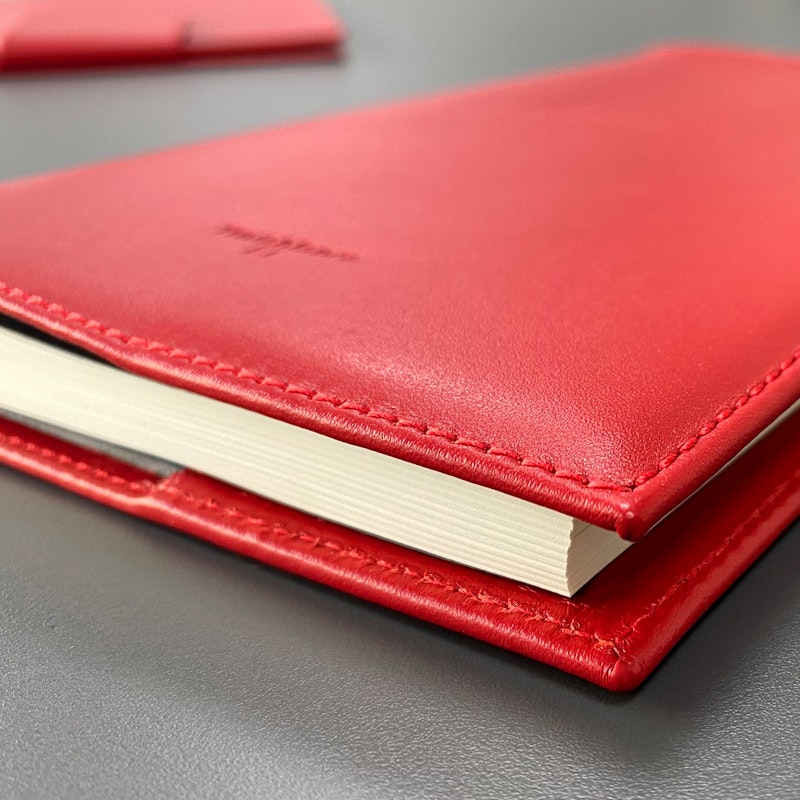 Cuaderno clásico con funda de piel rojo - Tintablanca
